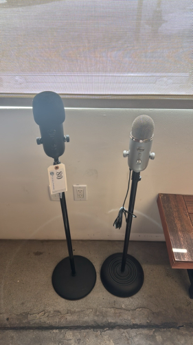 LOT OF TWO (2) BLUE YETI MICROPHONES MODEL A00121 WITH STANDS