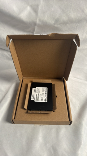 LOT OF THIRTY TWO (32) DELL 512GB SSDs MODEL VPN-SNP110S/512G FACTORY SEALED