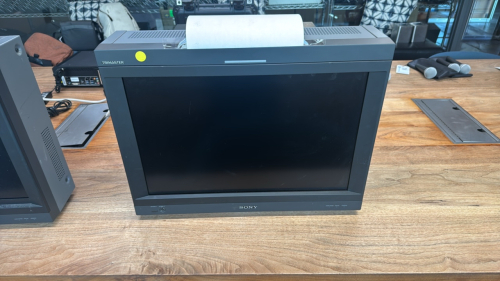 23" SONY TRIMASTER BVM-L230 LCD MONITOR