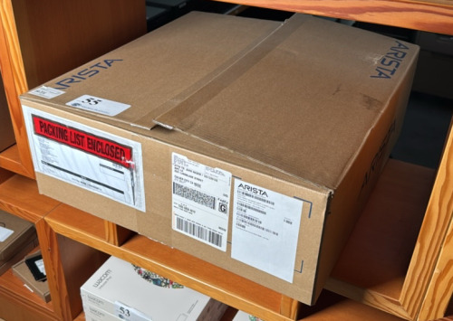 ARISTA DCS-7050CX3-32S-R 32X 100GB QSFP100 2X 10GB SFP+ BACK-TO-FRONT AIR SWITCH NEW IN BOX