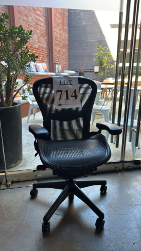 Herman miller aeron, MEDIUM, 3 LEVERS