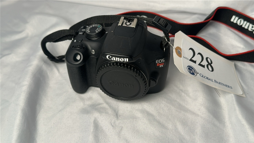 CANON EOS REBEL T5 CAMERA