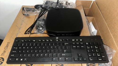 LOT (20) HP t740 THIN CLIENT IN SEAL BOX, PN: 3B7B4UC#ABA