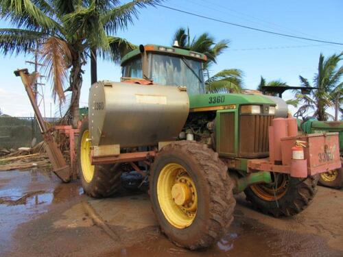 2002 JOHN DEERE 7810 RUBBER TIRE TRACTOR, WITH IRRIGATION SYSTEM, 7500 HRS., VIN/SERIAL:RW7810H073914, (HC&S No. 3360)