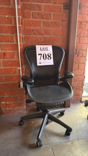 Herman miller aeron chair, MEDIUM, 3 LEVERS