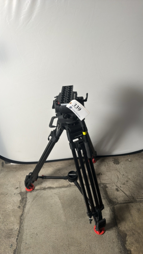 OCONNOR 30L TRIPOD AND 1030D ULTIMATE FLUID HEAD WITH SOFT CARRY AND HARD ROLLING CASES