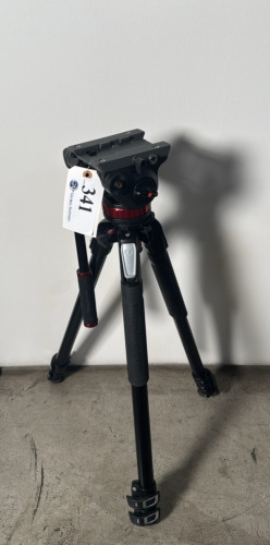 MANFROTTO 055 TRIPOD WITH 502 FLUID HEAD AND SOFT CARRYING CASE