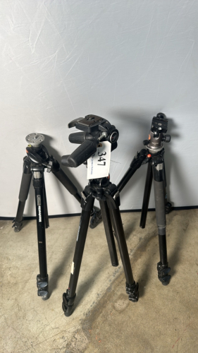 LOT OF (3) MANFROTTO 055 TRIPODS, (1) MEFOTO Q2 HEAD, AND (1) 804RC2 HEAD