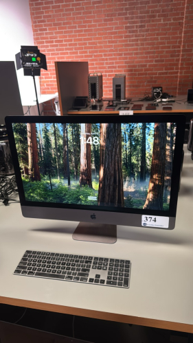 APPLE IMAC PRO MODEL A1862 WITH KEYBOARD
