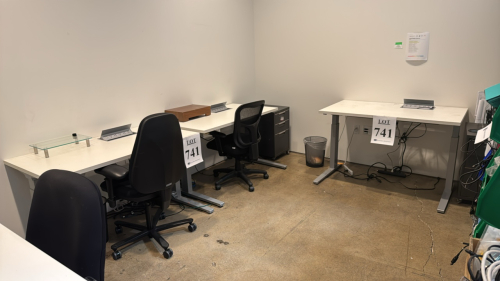 Lot of (4) electric lift desk with office chairs