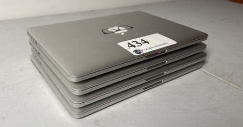 LOT OF (2) APPLE MACBOOK PRO MODEL A1502 AND (2) MACBOOK PRO A1425 FOR PARTS