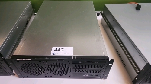 RACK MOUNTED GAMING PC/SERVER WITH 64GB RAM, 256GB M.2 SSD, 4TB HDD, AND GEFORCE GTX TITAN