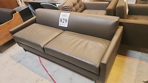 LEATHER COUCH