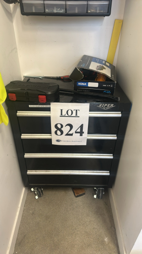 VIPER TOOL MOBILE CHEST WITH TOOL, 2 TOOL CHEAT WITH TOOLS AND 2 3M ELECTRIC VACUUM