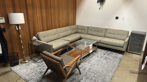 ASSORTED STUDIO FURNITURE INCLUDING SECTIONAL COUCH, CHAIR, COFFEE TABLE, END TABLES, LAMPS, COAT RACK MINIFRIDGE, AND RUG