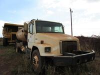 2001 FREIGHTLINER FL70 OIL SPREADER TRUCK, 1900 GALLON TANK, VIN/SERIAL:1FVABTBV51HH31624, (NO TITLE) (HC&S No. 496)