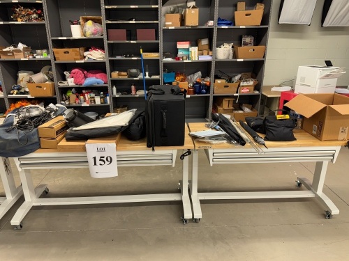 (LOT) ASSORTED SOFTBOXES, DIFFUSION UMBRELLAS AND SANDBAGS