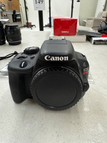 CANON REBEL SL1 DLSR CAMERA