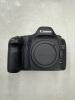 CANON EOS 5D MARK IV DSLR CAMERA WITH ASSORTED ACCESSORIES