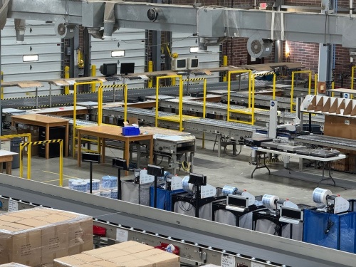 HK UHS CONVEYOR SYSTEM LINE FLOW APPROXIMATELY 1,800 FEET