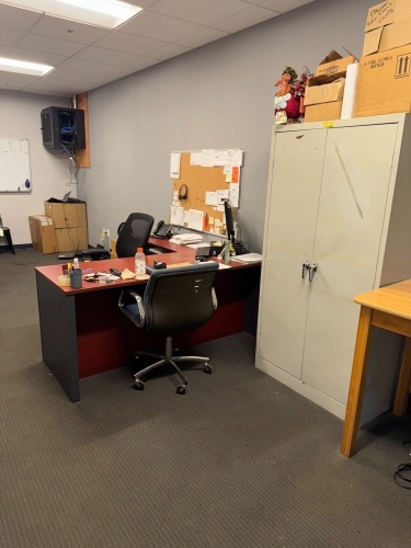 (LOT) 3 DESKS, STORAGE CABINET, FILE CABINET, TABLE AND CHAIRS