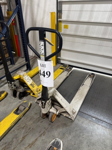 CROWN 5,000 POUND CAPACITY PALLET JACK