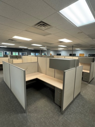 STEELCASE 8-PERSON WORKSTATION