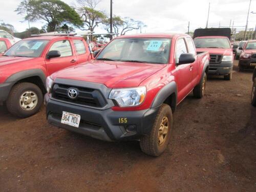 2015 TOYOTA TACOMA 4X4 PICKUP, 24,955 MILES, VIN/SERIAL:5TFUX4EN0FX038076, LICENSE:364MDL, W/TITLE, (HC&S No. 155)