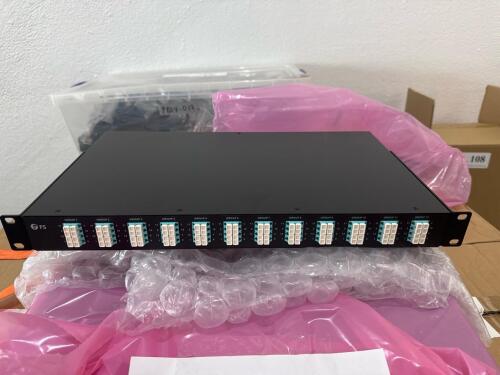 FS FHU MTP-LC Breakout Patch Panel.