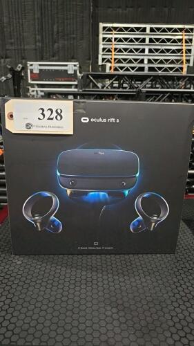 OCULUS RIFT S, VR HEADSET,TWO TOUCH CONTROLLERS
