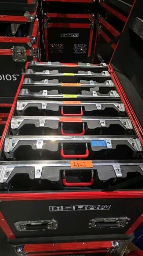 LOT OF 616 TILES P1 1.9 LED FLOOR TILES LVL 2 AND 3 W/CASES (90 PERCENT BAD PIX)
