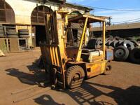 1988 KOMATSU FG25 GAS FORKLIFT, 5000LB CAPACITY, 12,849 HRS., PNEUMATIC TIRES, (HC&S No. 5948)