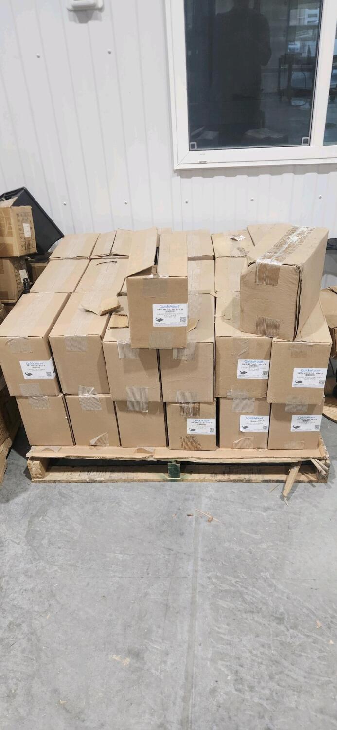 Kwickmount Powder Pallet of (38) Cases of QuickMount QM-LMST-01-B1 Rev B L Mounts