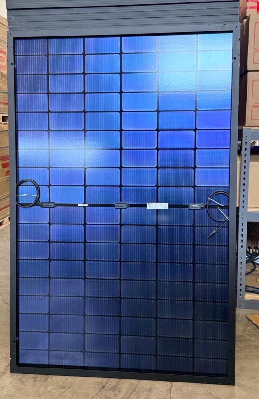 (36) SEG SOLAR PANELS 440WATT ; MODEL: SEG-440-BTD-BG; CELL: 108