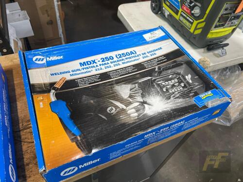 New in Box Miller MDX-250 MIG Gun, 15', .035-.045" STD