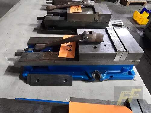KURT D688 6in Machine vise 9in Opening