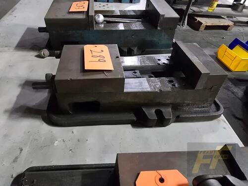 6in Machine vise 6in Opening