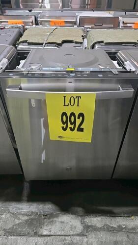 GE GDT650SYV0FS Built-In Dishwasher featuring 16 place settings, 47 dBA noise level, Serial Number: RV823994B, RETAIL: $949