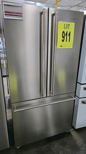 SMEG FD36UX1W 36 inch Freestanding French Door Refrigerator, featuring 20.5 cu ft total capacity, 13.77 cu ft fridge volume, 6.74 cu ft freezer volume, 120V, 60Hz, 2.7A, 280W defrost power, R600a refrigerant, ENERGY STAR Certified, dimensions: 35.75" W x 
