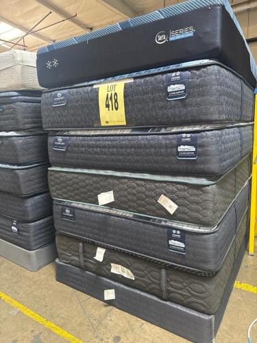 LOT (6) ASST&rsquo;D QUEEN MATTRESS