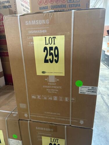 Samsung DW80CG4021SR Dishwasher, 14 place settings, fingerprint resistant stainless steel, built-in installation, 53 dBA noise level, top control panel, 4 wash cycles, height-adjustable upper rack, 3.2 gallons per cycle water consumption, 120V 60Hz, new i