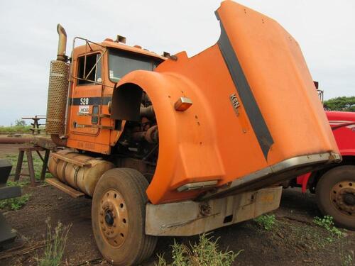 LOT OF (6) TRUCKS, (1) INTERNATIONAL 4200 TRACTOR/TRUCK, (FIELD EQUIPMENT YARD) (HC&S No. 13), (1) INTERNATIONAL TRUCK, VIN/SERIAL:1HTCCFL6LH263265 (FIELD EQUIPMENT YARD) (HC&S No. 506) (1) 1989 KENWORTH W900B TRUCK TRACTOR, VIN/SERIAL:IXKWD29X2KS525213 L