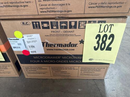 Thermador MD24BS/02 Built-in Drawer Microwave, 1.2 cu. ft. capacity, 950 Watts, stainless steel finish, 23 7/8 in W x 23 3/8 in D x 16 5/16 in H (60.6 x 59.4 x 41.4 cm), built-in installation, touch controls, sensor cooking, automatic drawer, 120V, 60Hz, 