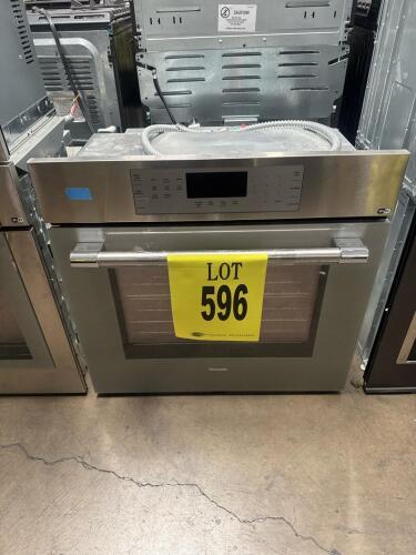 Thermador ME301YP/03 30-inch electric wall oven with convection and self-cleaning, 4.5 cu. ft. capacity, 208V/240V, 6.4 kW, touch control LCD, single oven, cULus and energy verified, stainless steel finish, serial number 822100200970000469.