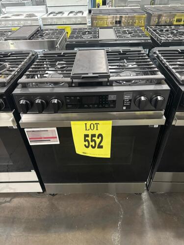 Samsung NSG6DG8100SRAA 6.0 cu. ft. Bespoke Smart Slide-In Gas Range, convection oven, 5 burners with central griddle, black stainless finish, Wi-Fi connected, touch controls, illuminated knobs, self-cleaning, ADA compliant, Star-K certified, weight: 209 l
