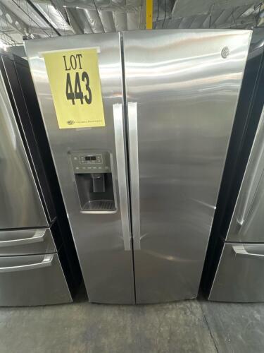 GE GSS25GYPBCFS 25.3 cu. ft. side-by-side refrigerator, stainless finish with external ice and water dispenser, LED interior lighting, adjustable glass shelves, humidity-controlled crisper drawers, 69.62" H x 36" W x 34.75" D, 708 kWh/year, 120V, R134a re