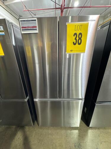 SAMSUNG RF18A5101SR 33in COUNTER DEPTH 3-DOOR FRENCH DOOR REFRIGERATOR SS, S/N-0HX24DBX804723R RETAIL $1,500
