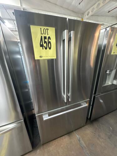 LG SRFB27S3/00 French Door Refrigerator, 26.5 cu.ft. capacity, featuring internal water dispenser, factory-installed ice maker, ENERGY STAR&reg; Qualified, Door Cooling+, Cool Guard Stainless Steel Back Wall, Glide N&rsquo; Serve&trade; Drawer, Premium LED Lighting, Sabb