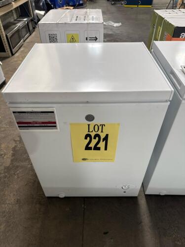 GE 5.1 Cu. Ft. Chest Freezer, Model FCM5STBWW, featuring manual defrost, garage ready design, top-opening lid with recessed handle, removable sliding basket, energy consumption of 218 kWh/year, operates within a temperature range of -6&deg;F to 6&deg;F, and inclu