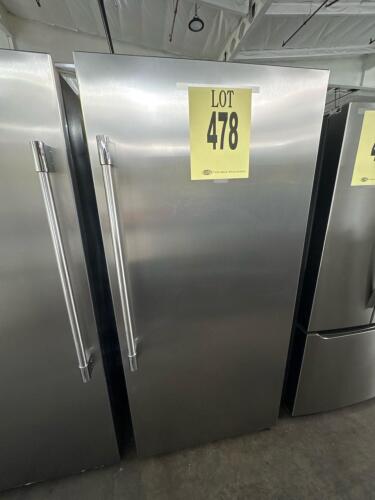 Frigidaire Professional FPRU19F8WF9 19 cu. ft. stainless single-door refrigerator, 71.75" H x 32.88" W x 26.63" D, EvenTemp cooling, 2 CrispSeal humidity drawers, 4 glass shelves, 5 door bins, automatic defrost, LED interior lighting, Energy Verified, ser